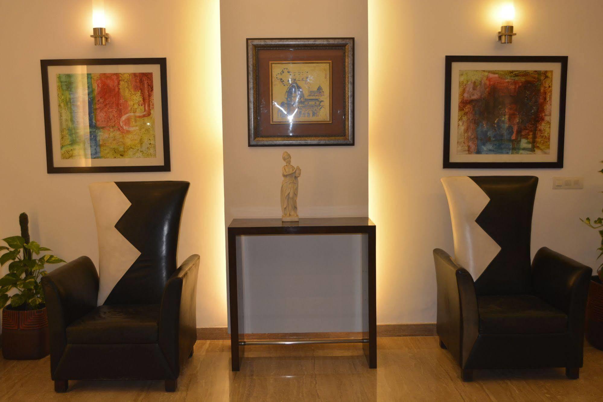 Hotel Mint Casa New Delhi Eksteriør billede