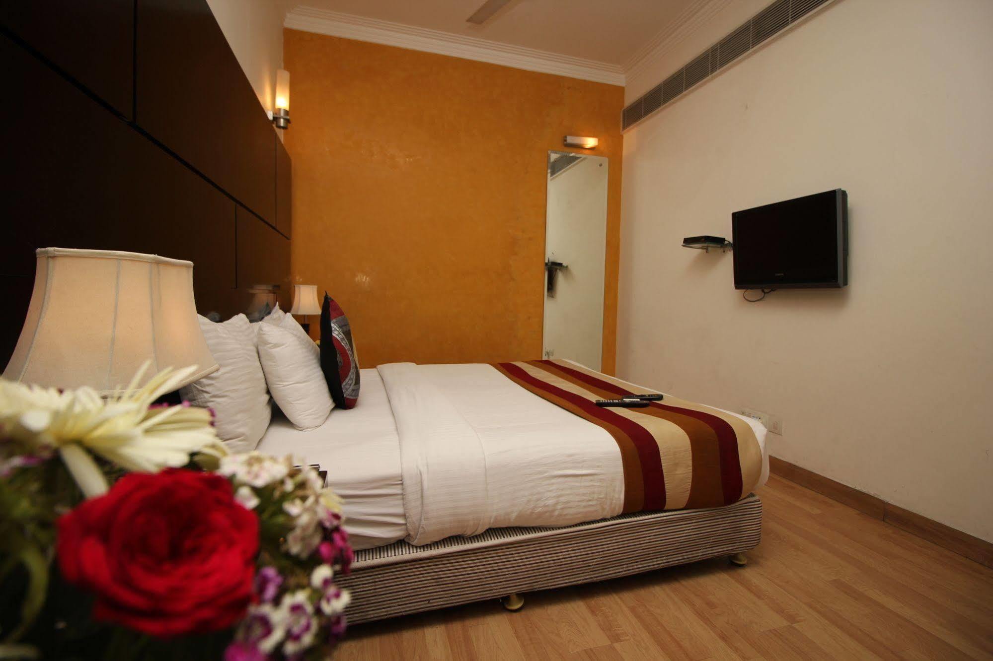 Hotel Mint Casa New Delhi Eksteriør billede
